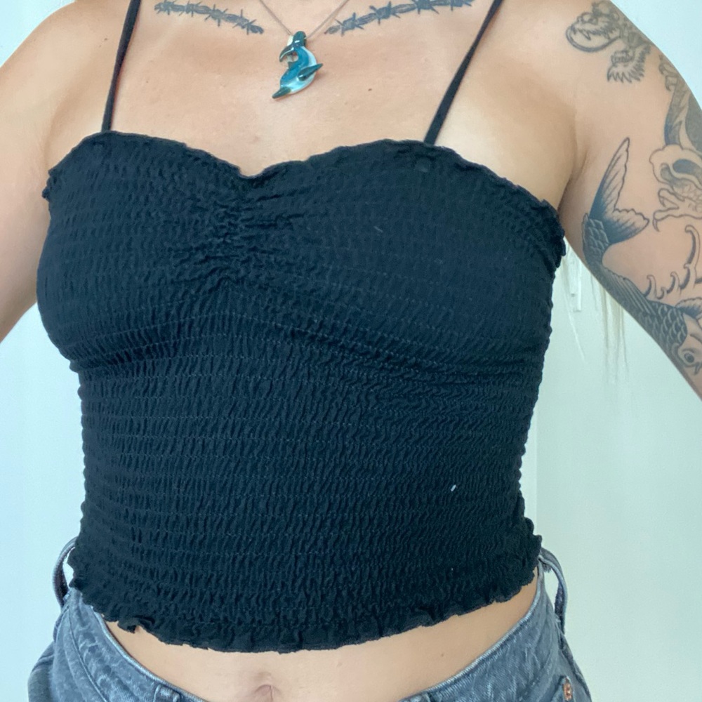 Black Scrunchy Croptop